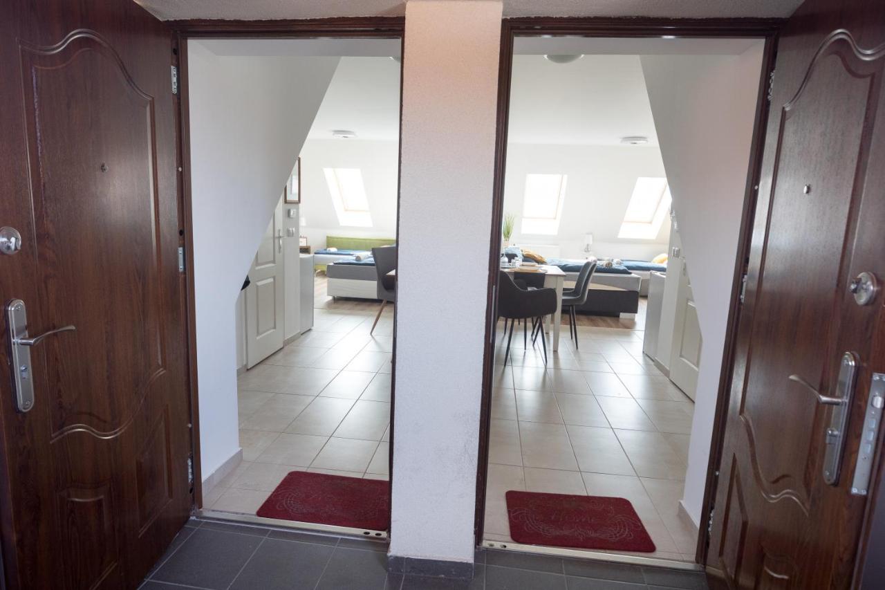 Kossuth Apartmanhaz Tata Zewnętrze zdjęcie